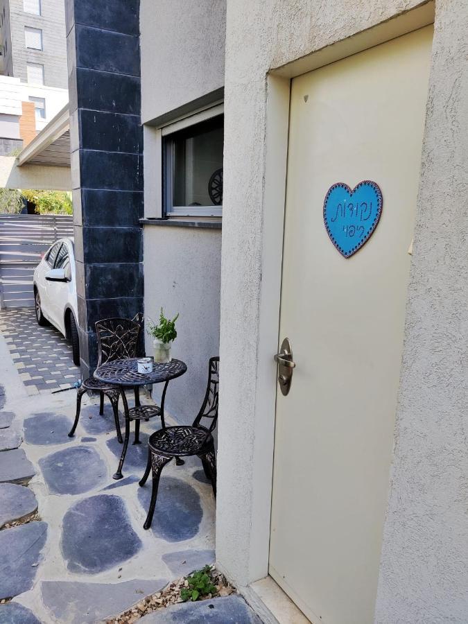 נקודות ריפוי Apartment Tirat Carmel Bagian luar foto