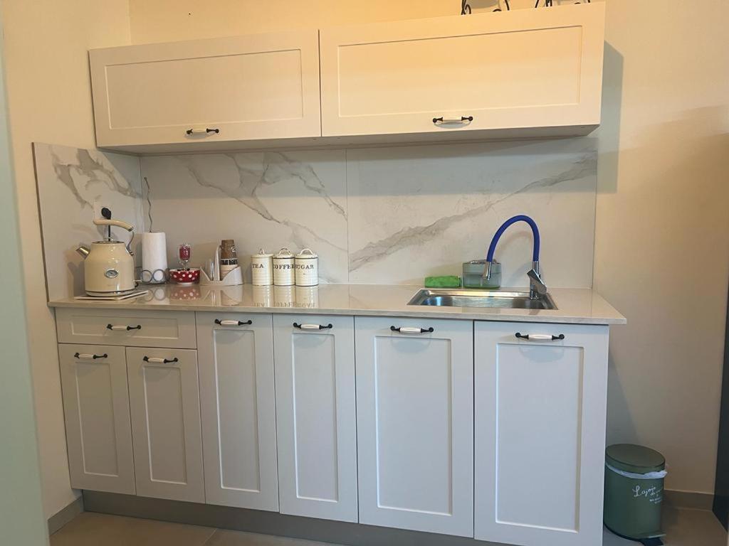 נקודות ריפוי Apartment Tirat Carmel Bagian luar foto