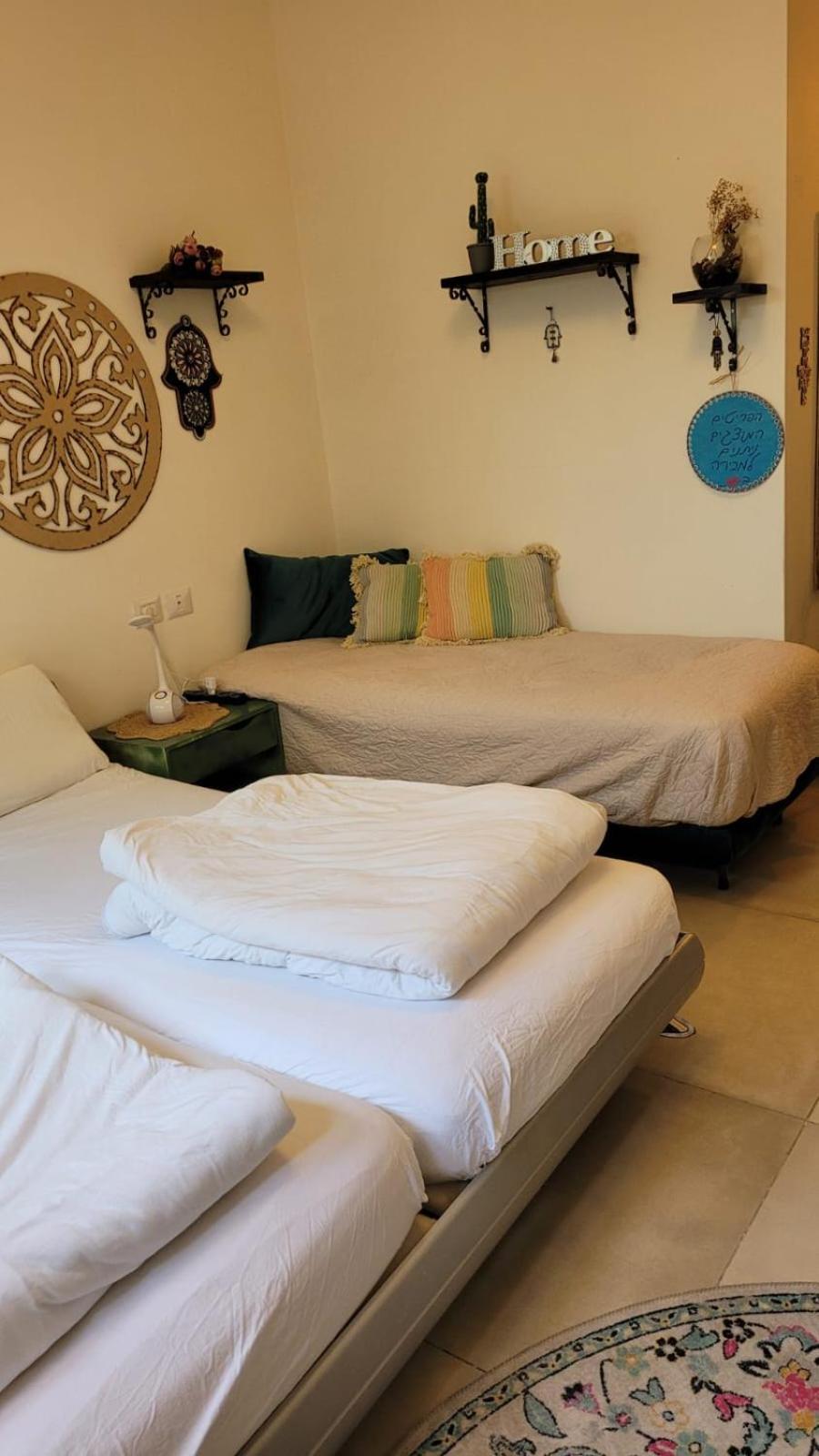 נקודות ריפוי Apartment Tirat Carmel Bagian luar foto